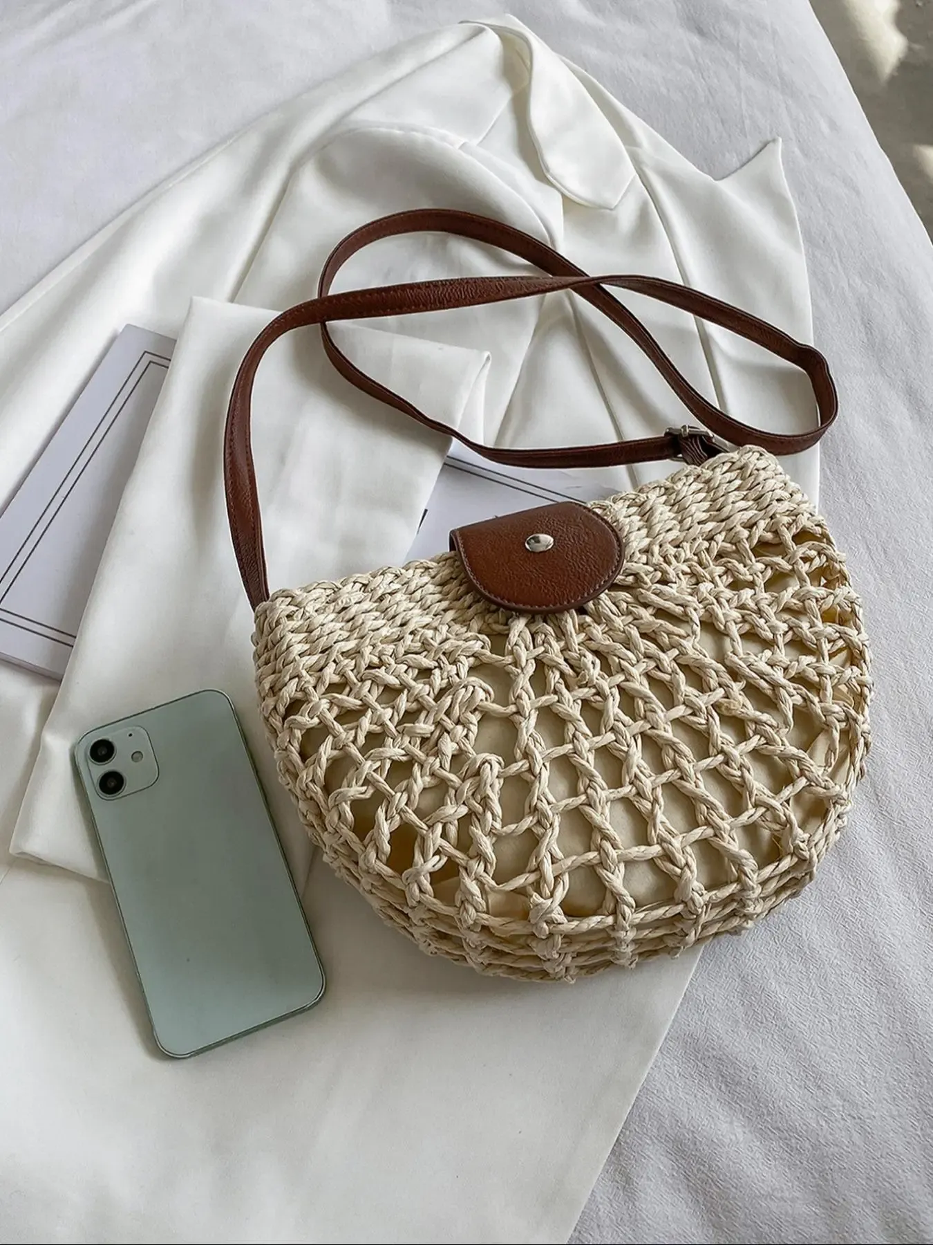 Women's Boho Semicircular Shape Hollow out Straw Bag, Trendy Elegant Crossbody Bag, Chic Summer 2026 Crossbody Bag for Beach Outfits, Casual Trendy Bag, Handcrafted Bag, Summer Bags, Casual Trendy Purses