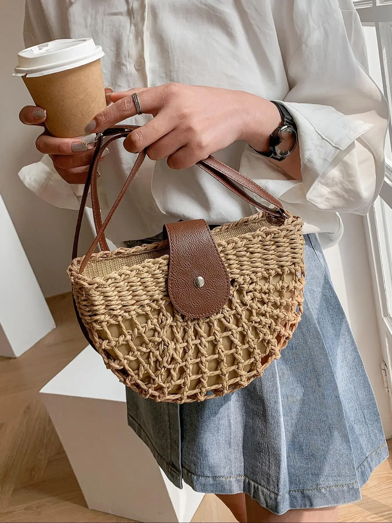 Women's Boho Semicircular Shape Hollow out Straw Bag, Trendy Elegant Crossbody Bag, Chic Summer 2026 Crossbody Bag for Beach Outfits, Casual Trendy Bag, Handcrafted Bag, Summer Bags, Casual Trendy Purses