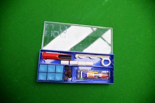Professional Snooker & Pool Cue Repair Kit - Billiard Tip Shaper, Glue, and Replacement Tips Set with Portable Case