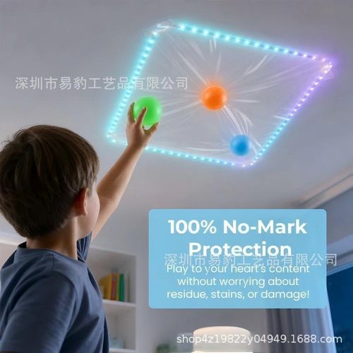 Stress-relieving glow-in-the-dark sticky ball set