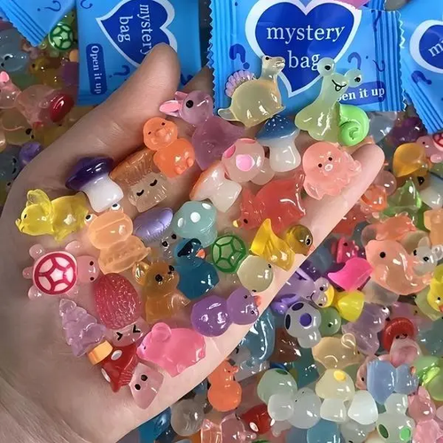 40PCS Luminous Mini Animal Mystery Bags Cute Glow-in-the-Dark Cartoon Figures Individually Wrapped Kids Toy Kenya