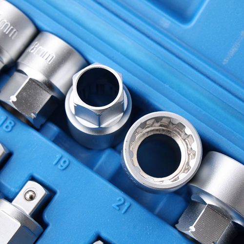 17Pcs Through Hole Ratchet Socket Wrench Tool Set