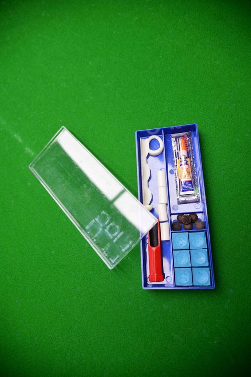 Professional Snooker & Pool Cue Repair Kit - Billiard Tip Shaper, Glue, and Replacement Tips Set with Portable Case