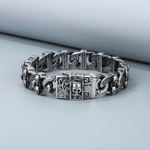 Pulseira com caveira💪Momentos de luta💪