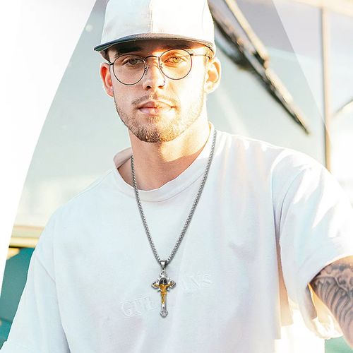 🔥Colar de cruz de aço titânio, pingente gótico em forma de cruz com cores mistas e corrente