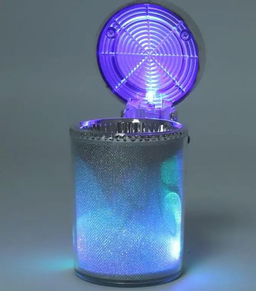 Cinzeiro colorido do carro