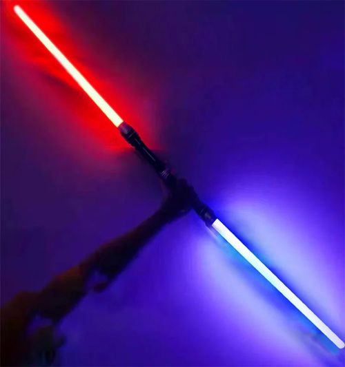 Comprar 1 obter 1 grátis  Dobrável dupla espada luminosa