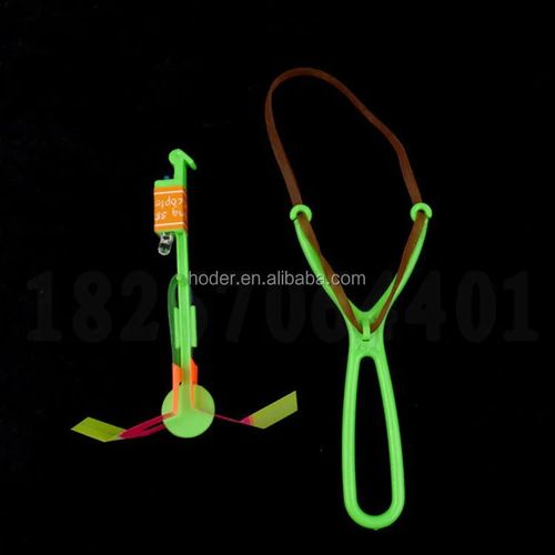 Compre um e envie quatro.  Catapulta pequena luminosa