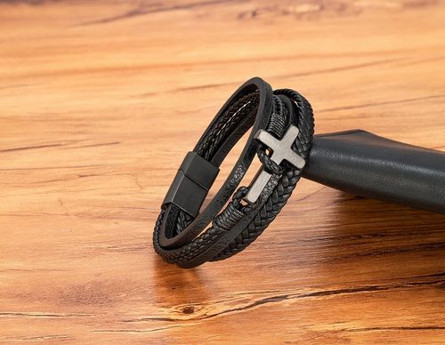 PULSEIRA MASCULINA DE COURO COM CRUZ EM AÇO INOXIDÁVEL E FECHO MAGNÉTICO