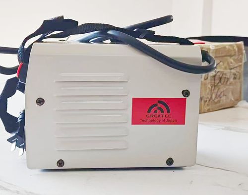 Máquina de Soldadura Manual por Arco Metálico Pequena