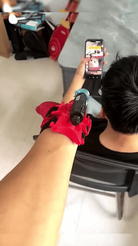 Lançador de Heróis Brinquedo de Pulso Atirador de Teia de Aranha (Torne-se um Super-Herói)