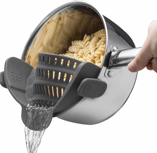 2 Pcs Snap N' Strain - Silicone Pasta Strainer Clip-On for Pots and Pans - Heat Resistant Colander for Vegetables and Noodles - Kitchen Gadgets for Cooking - Space-Saving Design