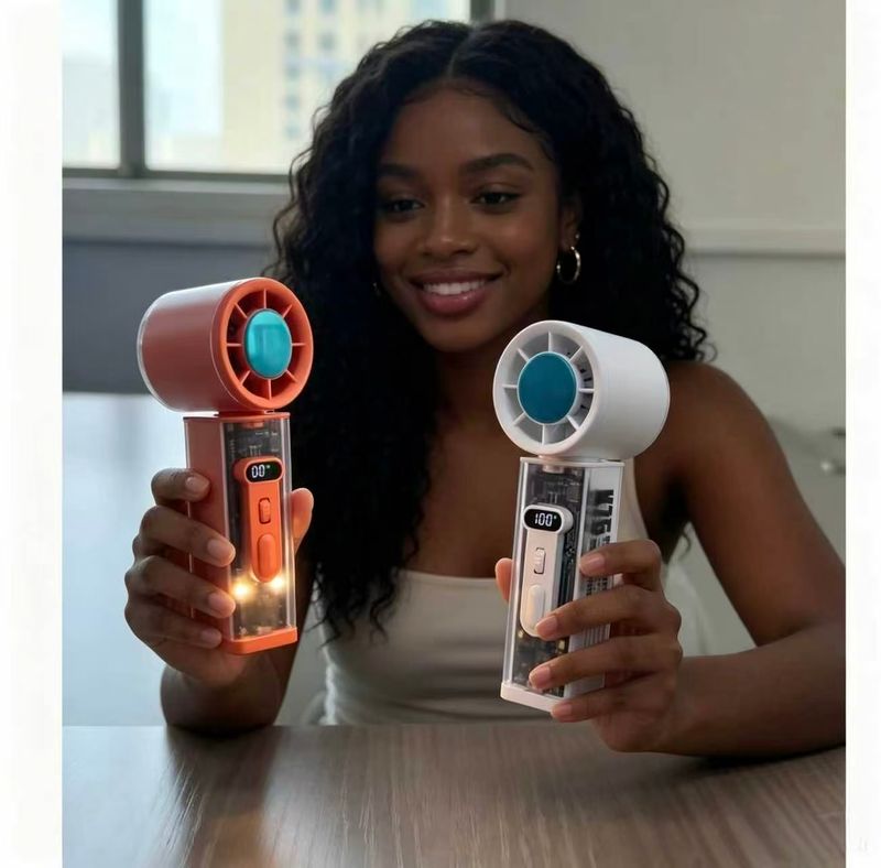 Portable Handheld Fan (Auto-Oscillating)