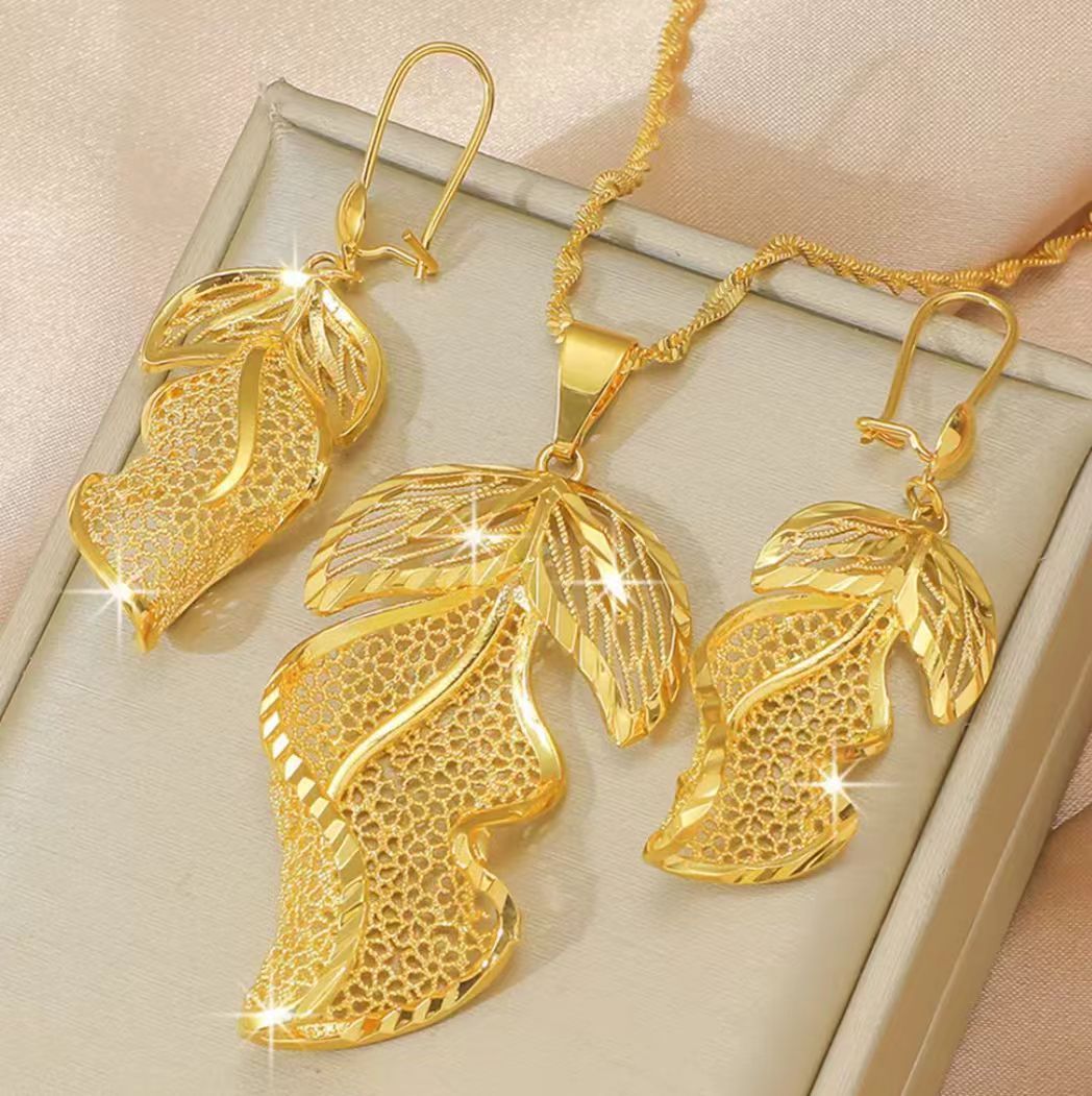 Gold-plated earrings and necklace set