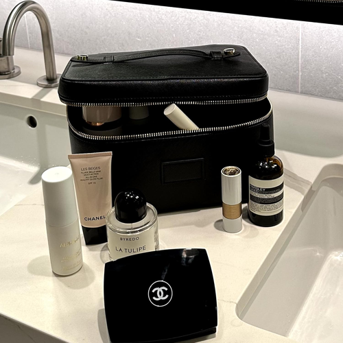 PU leather handbag-style makeup bag with compartments, large capacity, portable