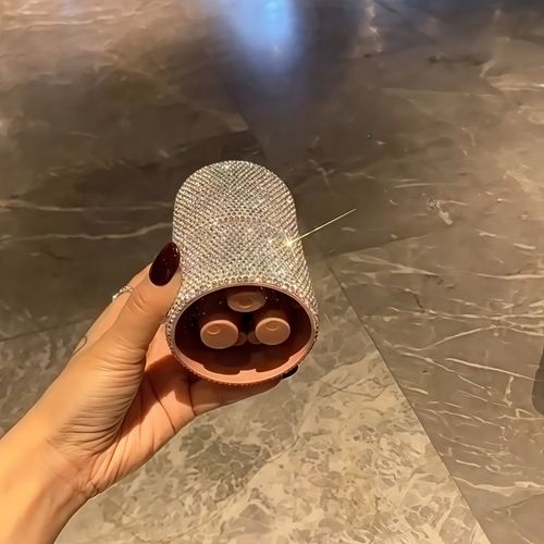 makeup brush