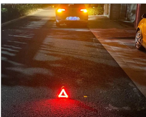 Three-in-one solar roadside emergency triangle warning light