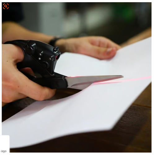 🔥 Professional Laser Guided Scissors (Buy One Get One Free)