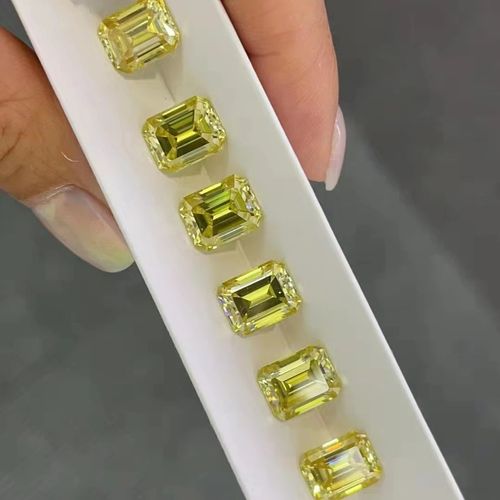 Factory direct sale Vvs Colored Fancy Shape Yellow Moissanite Emerald cut 2ct 6x8mm Loose Gemstone with price