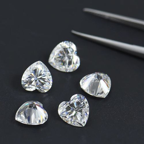 Xingyue Gra Certificate Wholesale Loose Heart Moissanite Super White VVS Moissanite Synthetic Diamond Jewelry