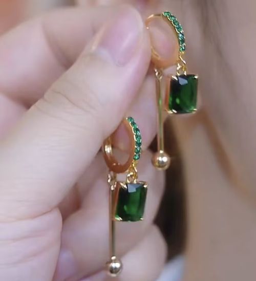 Luxury Emerald Green Crystal Drop Earrings - Gold Plated Geometric Square Dangle Earrings for Women Wedding & Party Jewelry