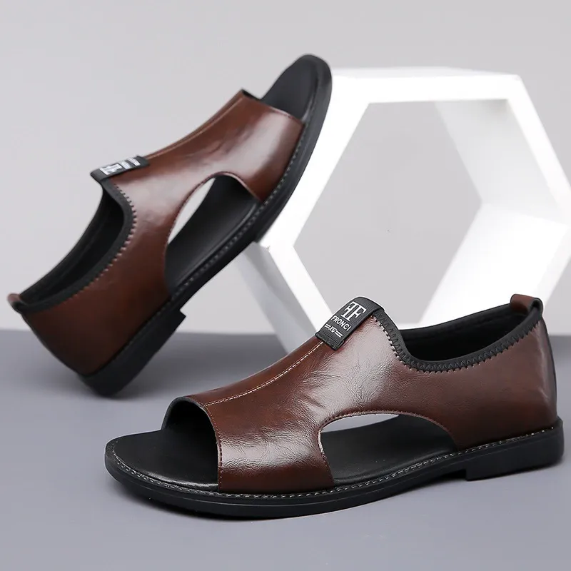 Men's new style flip-flops, perforated and breathable, large size leather sandals for men