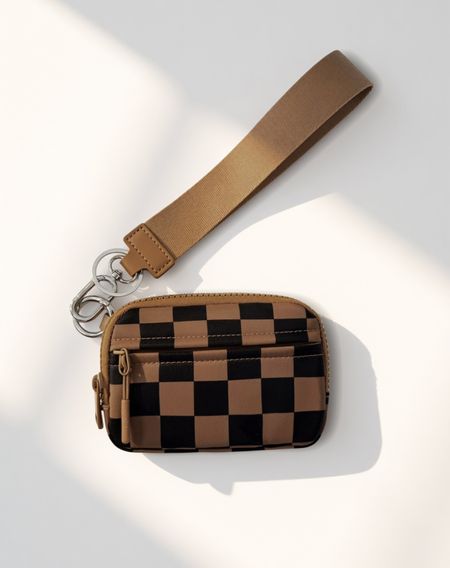 RFID-Blocking Compact Wristlet Wallet – 32 Colors