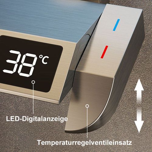 Intelligent pressure-increasing thermostatic shower set with digital display