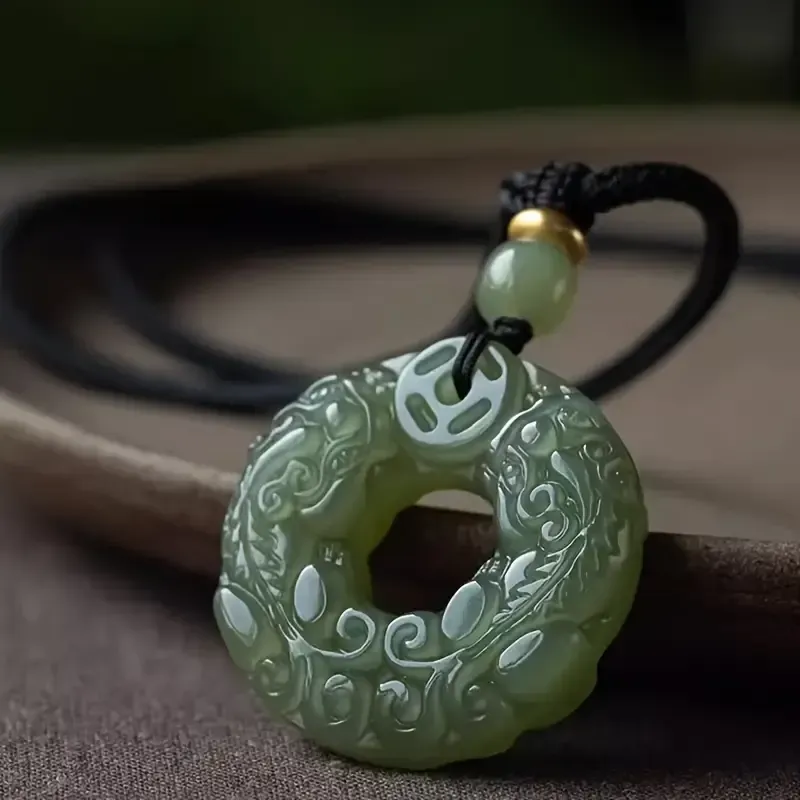 Natural Chinese Chalcedony Hand Carved Jade Pendant Necklace Fashion Lovers Jewelry Carved Agate Black Buckle Pendant