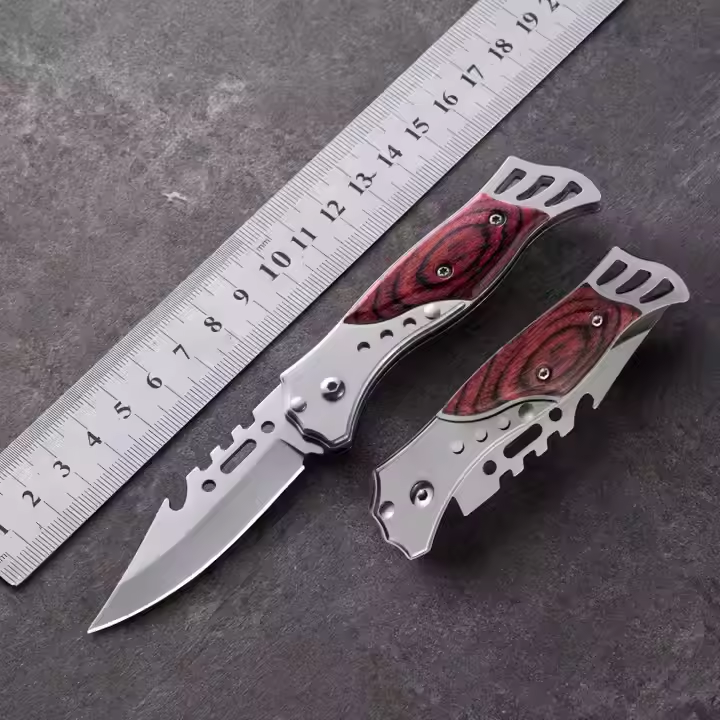 The Folding Knife That s Built for Adventure (and Everyday Wins)