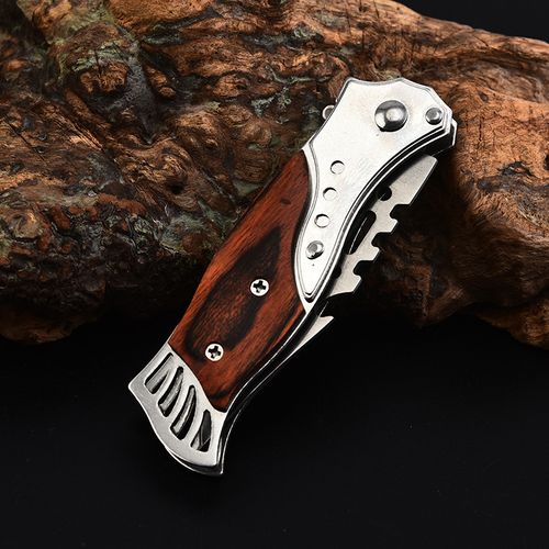 The Folding Knife That s Built for Adventure (and Everyday Wins)