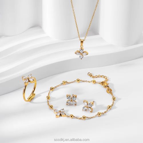 Novo Ins Moda Luxo Elegante 18k Banhado a Ouro Flor Zircão Mulheres Colar Pulseira Anel Brincos Conjunto de Jóias de Aço Inoxidável