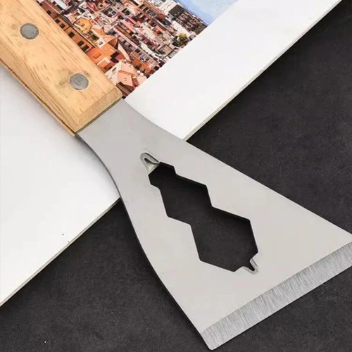 Multifunctioneel plamuurmes met houten handvat