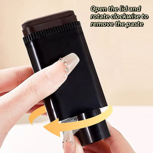 Disposable hair color refill with comb