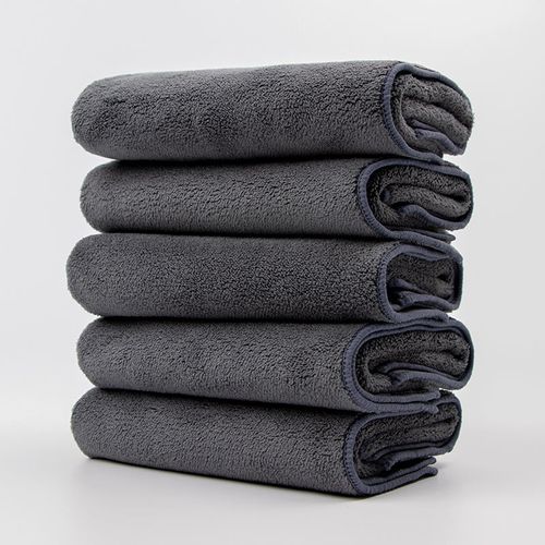 Car wash towel, thickened coral fleece, absorbent double-sided microfiber car cleaning cloth, a tool for car waxing, cleaning, and beauty.