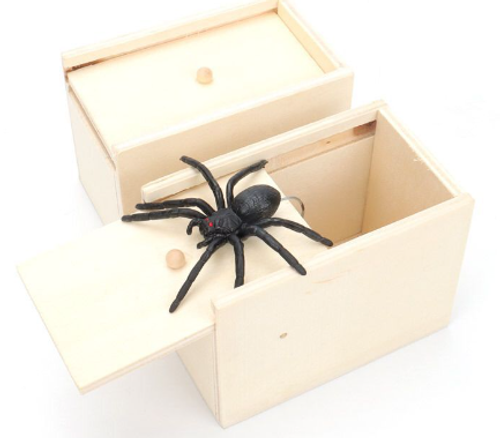 Scary prank bug box spider box