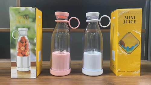420ml Portable Electric Smoothie Blender and Mini Travel Fruit Juicer Blender USB Power Supply