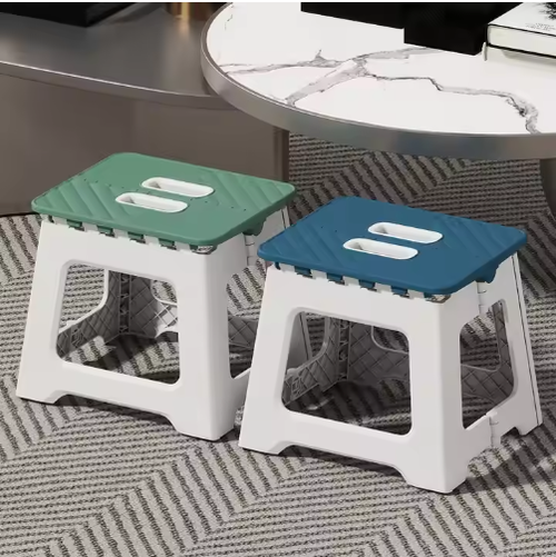 Manufacturer price folding and extendable camping stool, portable plastic folding chair