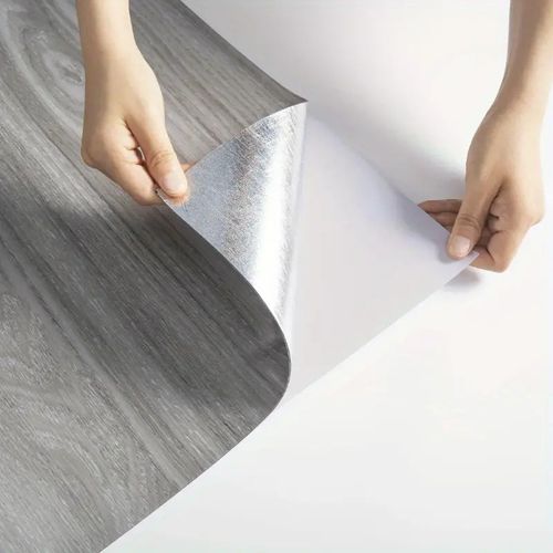 🔥🔥🔥Self-adhesive wood-grain floor tiles