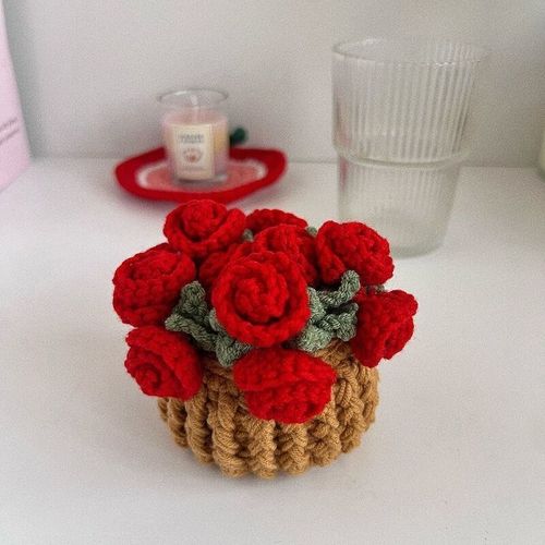 Handmade Rose Coaster Set – Elegant Home Touch 🌹