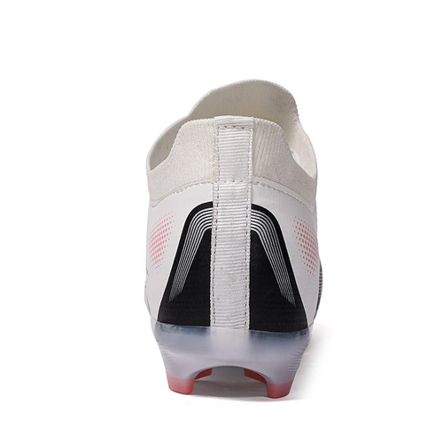 Outdoor soccer shoes with long studs