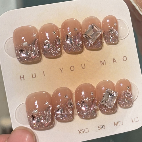 Pigeon egg-shaped, sparkling, rhinestone-embellished nail tips (10 pieces)