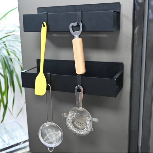 No-punch refrigerator side door magnetic storage rack