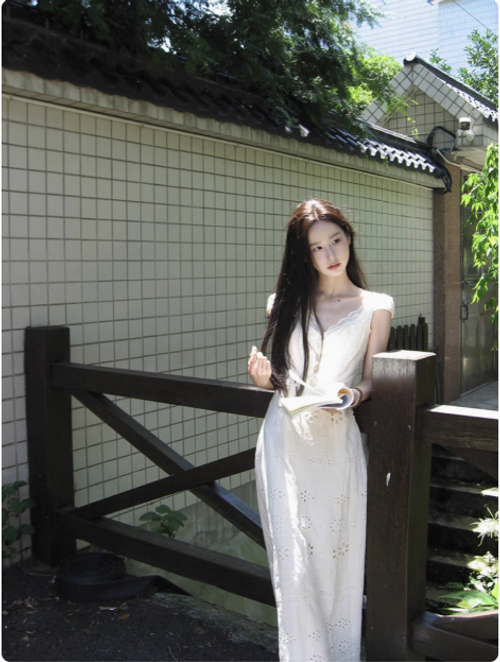 溫柔風白色初戀法式蕾絲拼接鏤空連衣裙女夏季氣質收腰A字裙長裙