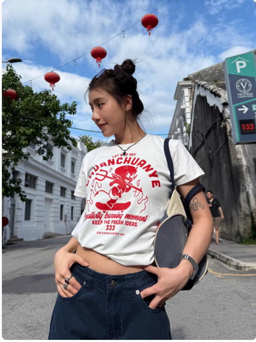 原創印花小惡魔正肩修身短袖T恤女夏季新款辣妹上衣日常