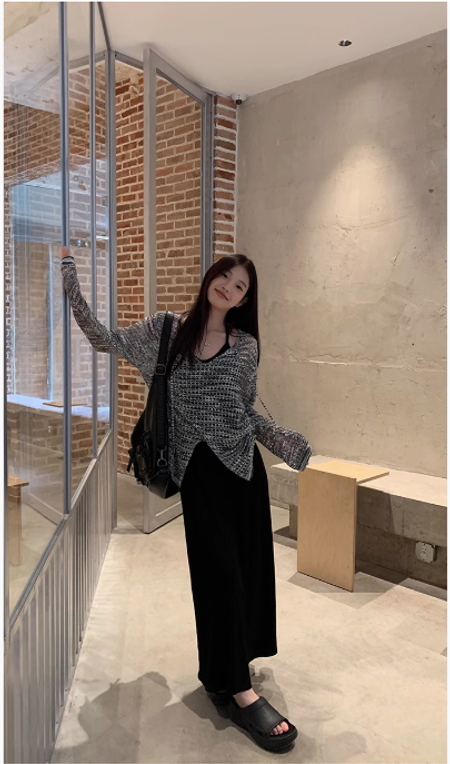 掛脖連衣裙女夏季新款黑色高級垂墜感長裙氣質超火吊帶裙子