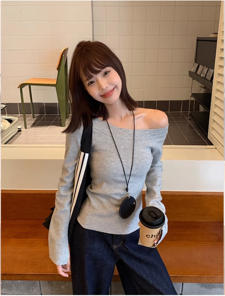 灰色露肩斜肩針織衫女春季修身顯瘦長袖t恤辣妹上衣潮