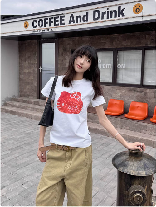 草莓kitty貓印花正肩短袖T恤女修身顯瘦上衣設計感小衆潮