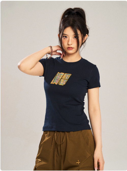 小個子修身短款白色正肩短袖t恤女2025爆款夏季上衣女