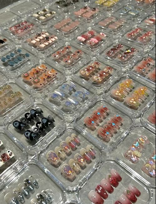 Custom Nails Collection